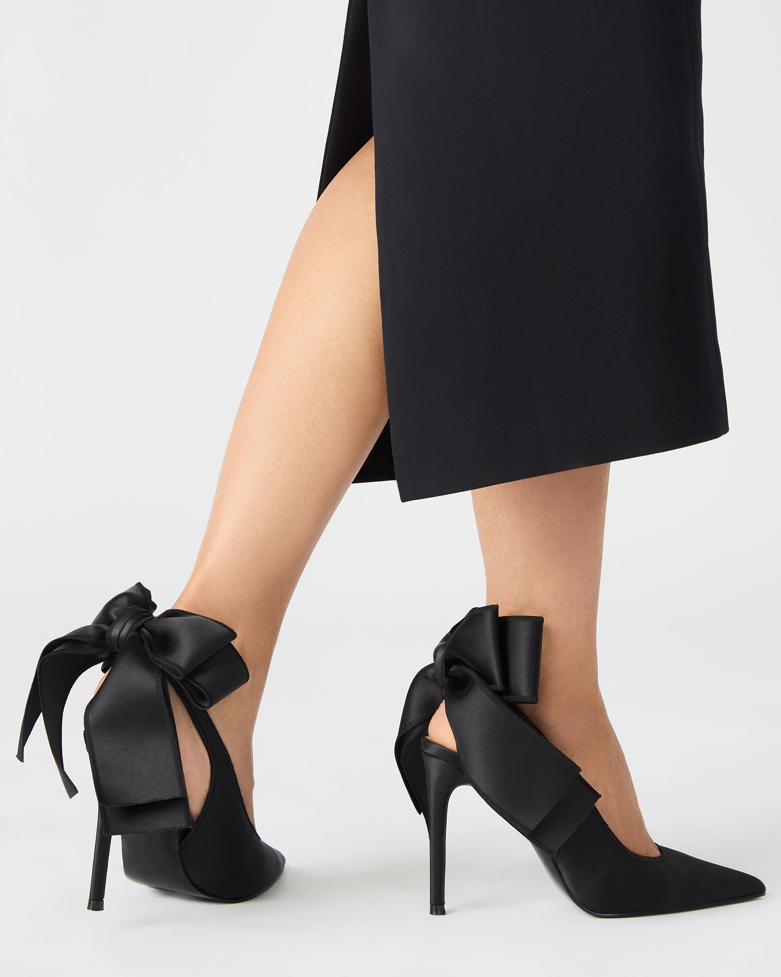Teacup Pump BLACK SATIN